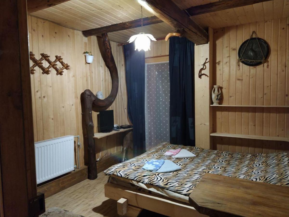 Отель Krutogora Татаров Экстерьер фото